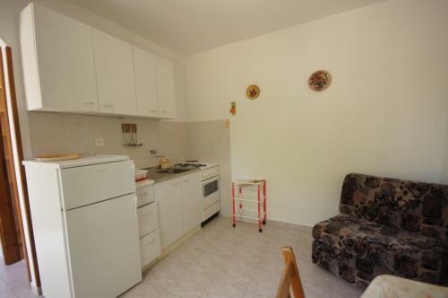 Holiday Home (139-3)