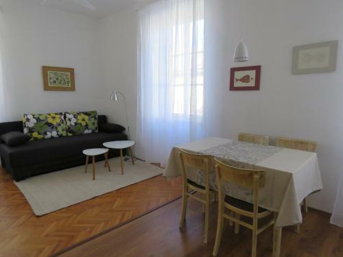 Apartment Eta Vis