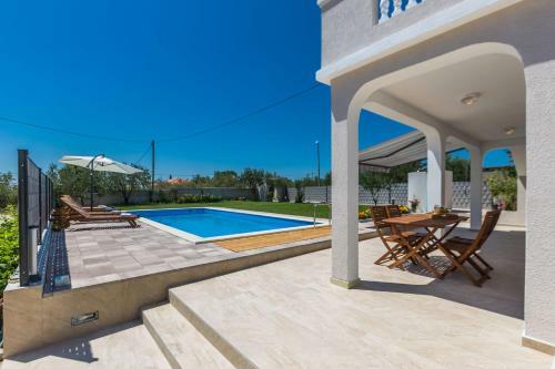 Villa Kristina Holiday Home With Private Swimmingpool