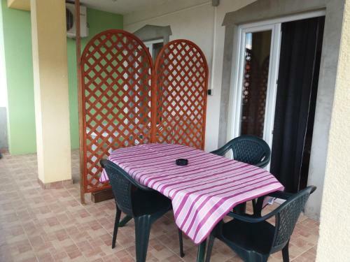 Apartamento Holiday Home 193407