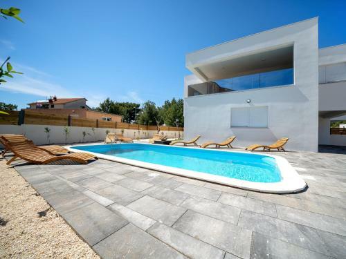 Holiday Home Villa Nika