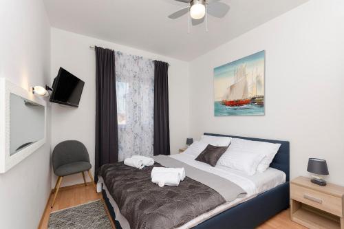 Apartment Golden Oasis