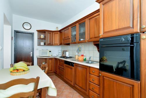 Apartments Segio 1803
