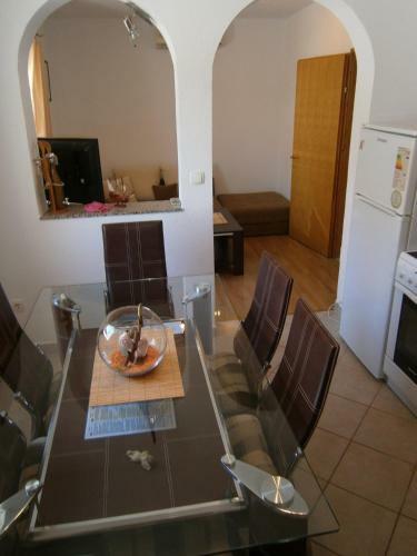 Holiday Home 193658 - Holiday Apartment 233914