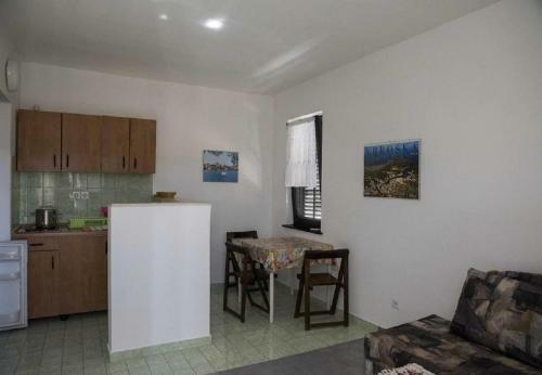 Hostal Apt And Rooms Alijam - Parking
