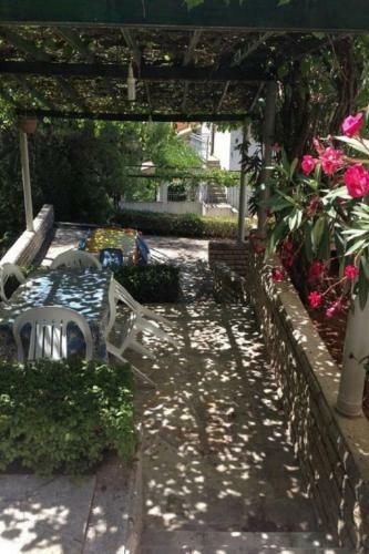 Hostal Apt And Rooms Alijam - Parking