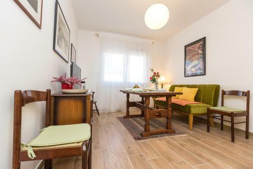 Apartments Emzi