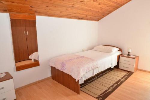 Apartments Vinko-100m From Beach
