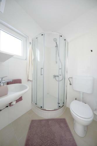 Hostal Bibero Apartments