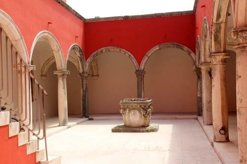 Apartment With 2 Bedrooms In Zadar