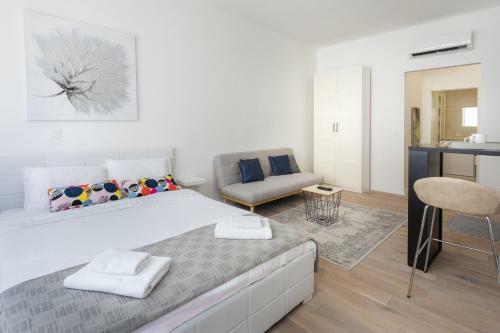 Apartamento 150sqm Main Square Apt!-4 Units-great For Groups!