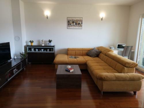 Apartment Blue Infinity 3 Lemi