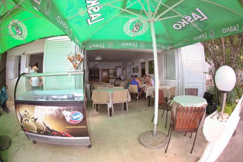 Apartment And Rooms Pansion Duba