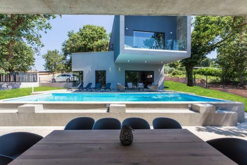 Villa Vela