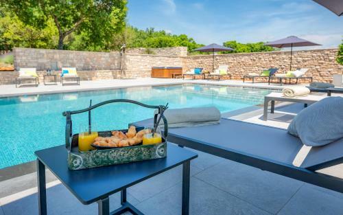 Hostal Relais And Wine San Tommaso