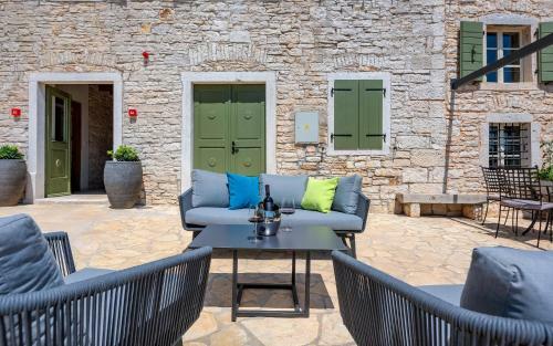 Hostal Relais And Wine San Tommaso