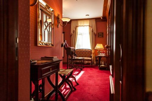 Tb Palace Hotel & Spa