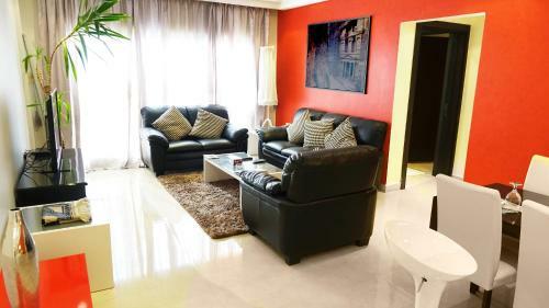 Leaders Plaza Apartments