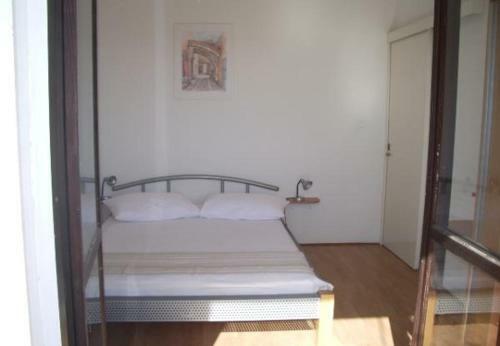 Apartments Josip - 150m From Beach