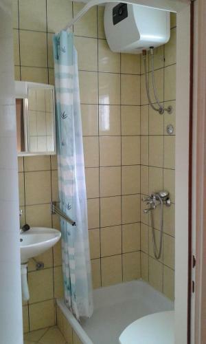 Apartments Josip - 150m From Beach