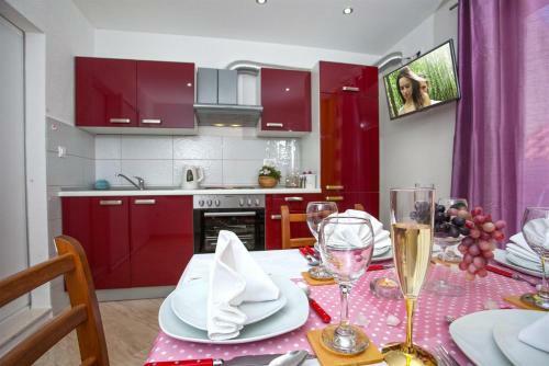 Apartment Rilka - 20m From The Sea