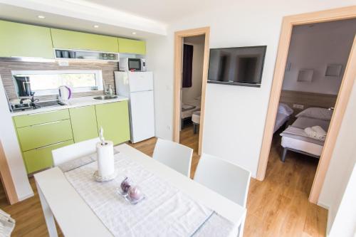 Mobile Home Opal 1