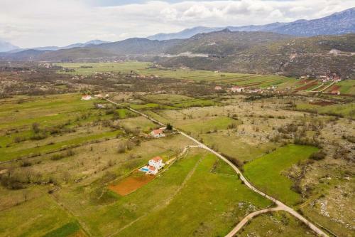 Villa Holiday Home Nerona