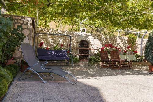 Apartamentos Eda Cor