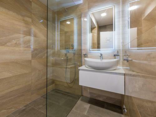 House Villa Adry