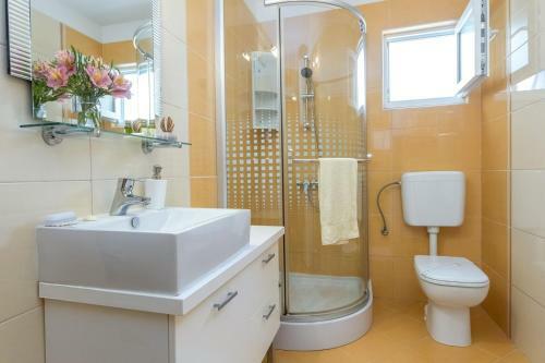 Beachfront Holiday House Zita