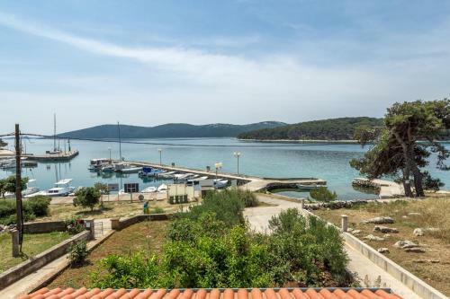 Beachfront Holiday House Zita