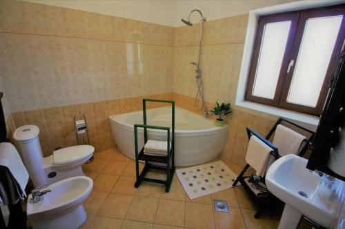 Rustic Villa Ena With Pool For Up To 10 Persons