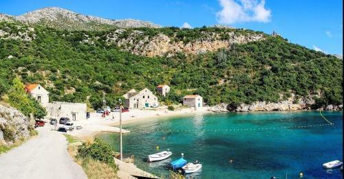 Holiday Home Zdravko - Sea View