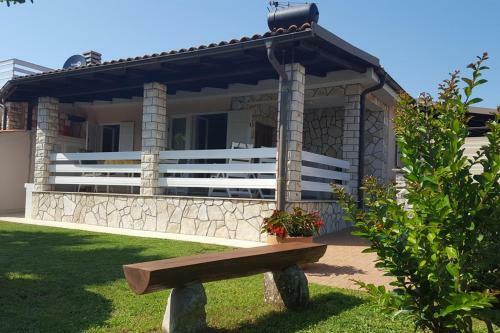 Apartamento Holiday Home Skale