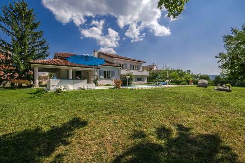 Villa Rupena