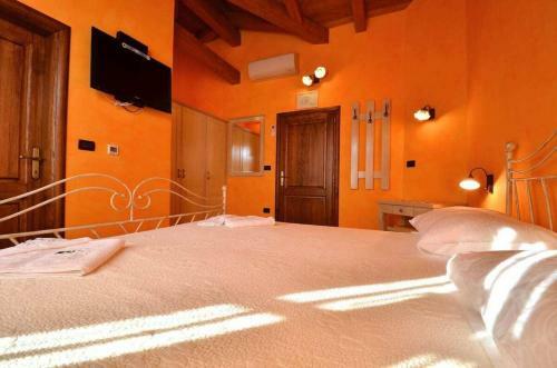 Lovely 5-bed Villa In Buzet