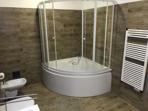 B&B Laurus Residence