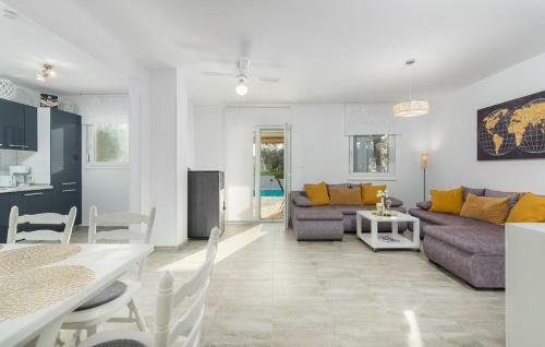 Villa Pendolina With Private Pool