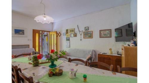 Hostal Holiday Home With Sea View In Merag