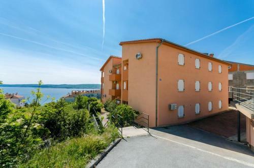 Apartamentos Omega Cert