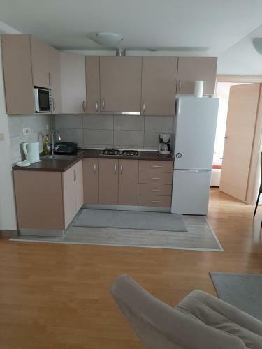 Apartments Lena
