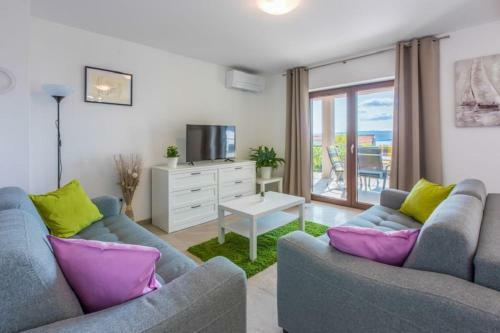 Apartment Anton 61 Pax