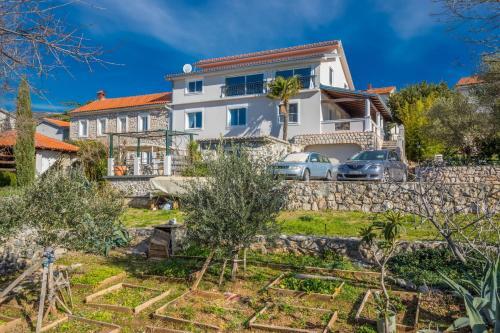 Apartamentos Christine 2