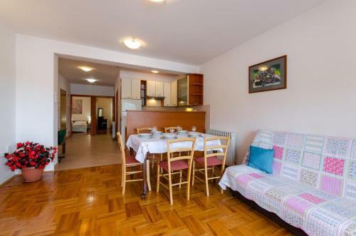 Apartamentos Laura