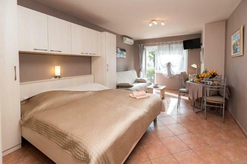 Apartamentos Karin