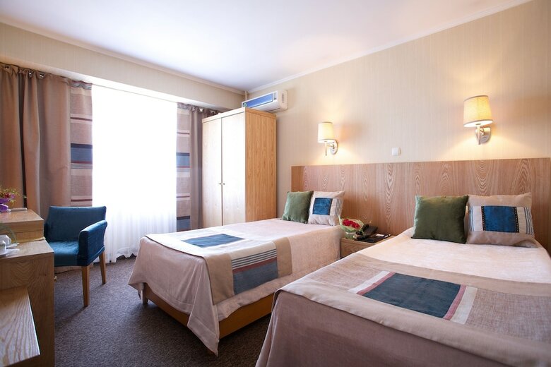 Hotel Dostuk