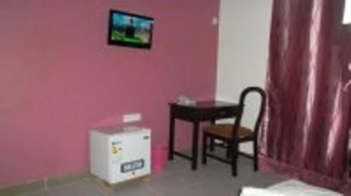 Hostal Kisiwa Guest House Lodge
