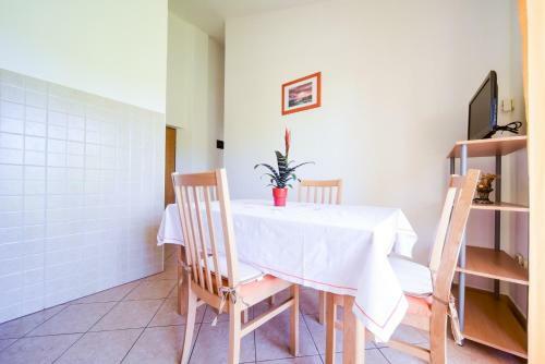 Apartments Zlatko - 100m From Sea