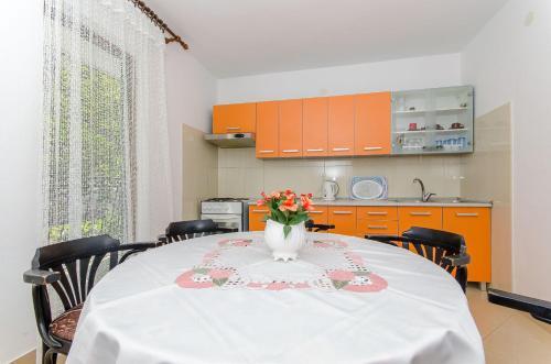 Apartments Moloco