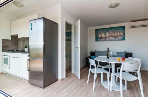 Mobile Home Damar 4